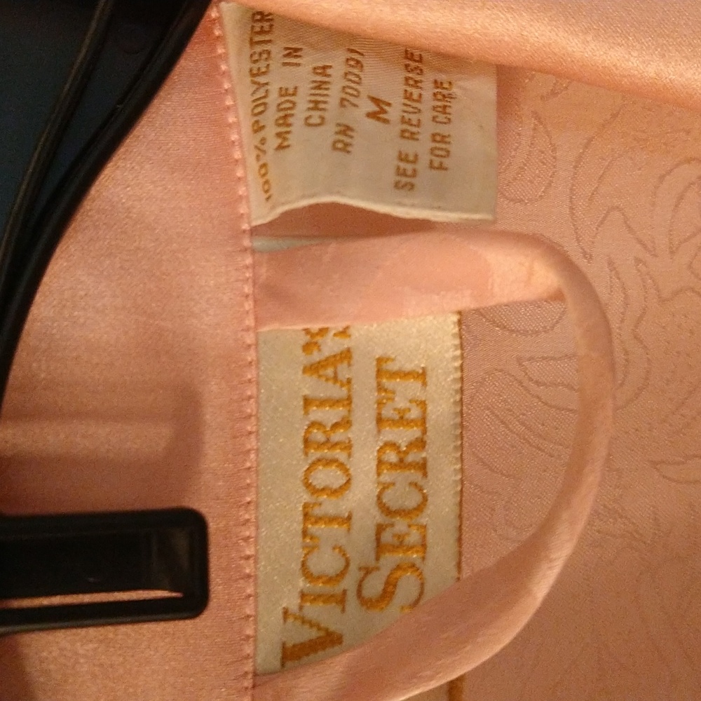 Victoria Secret Medium Robe - Picture 4 of 5